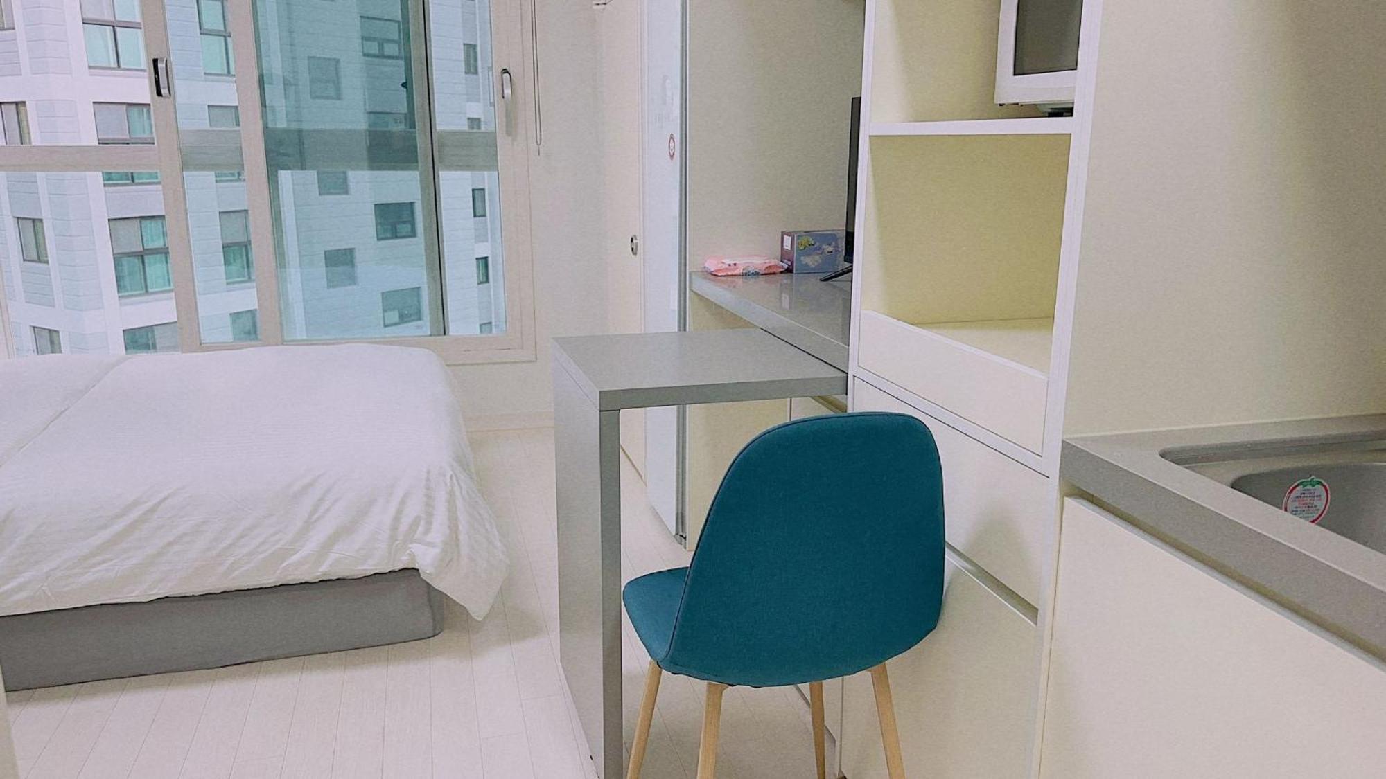 The Time Airport Aparthotel *
